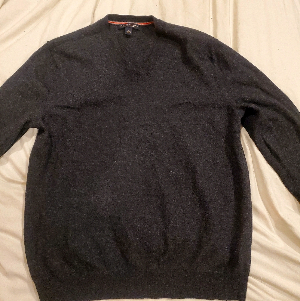 Banana republic extra fine merino v neck